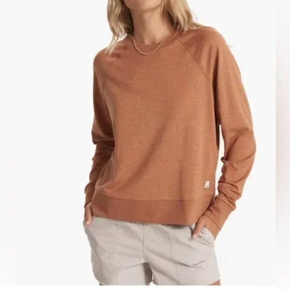 Vuori Halo Crewneck Pullover - Picture 1 of 5